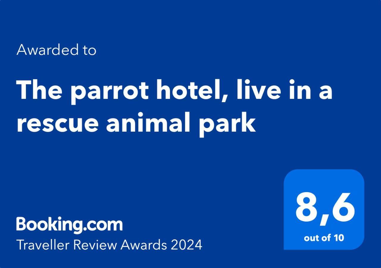 The Parrot Hotel, Live In A Rescue Animal Park Næstved 外观 照片